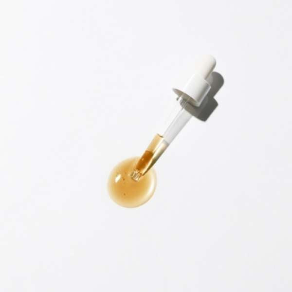 MARY & MAY Niacinamide and Chaenomeles Sinensis Serum