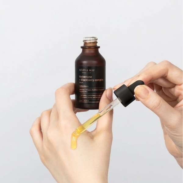 MARY & MAY Idebenone + Blackberry Complex Serum
