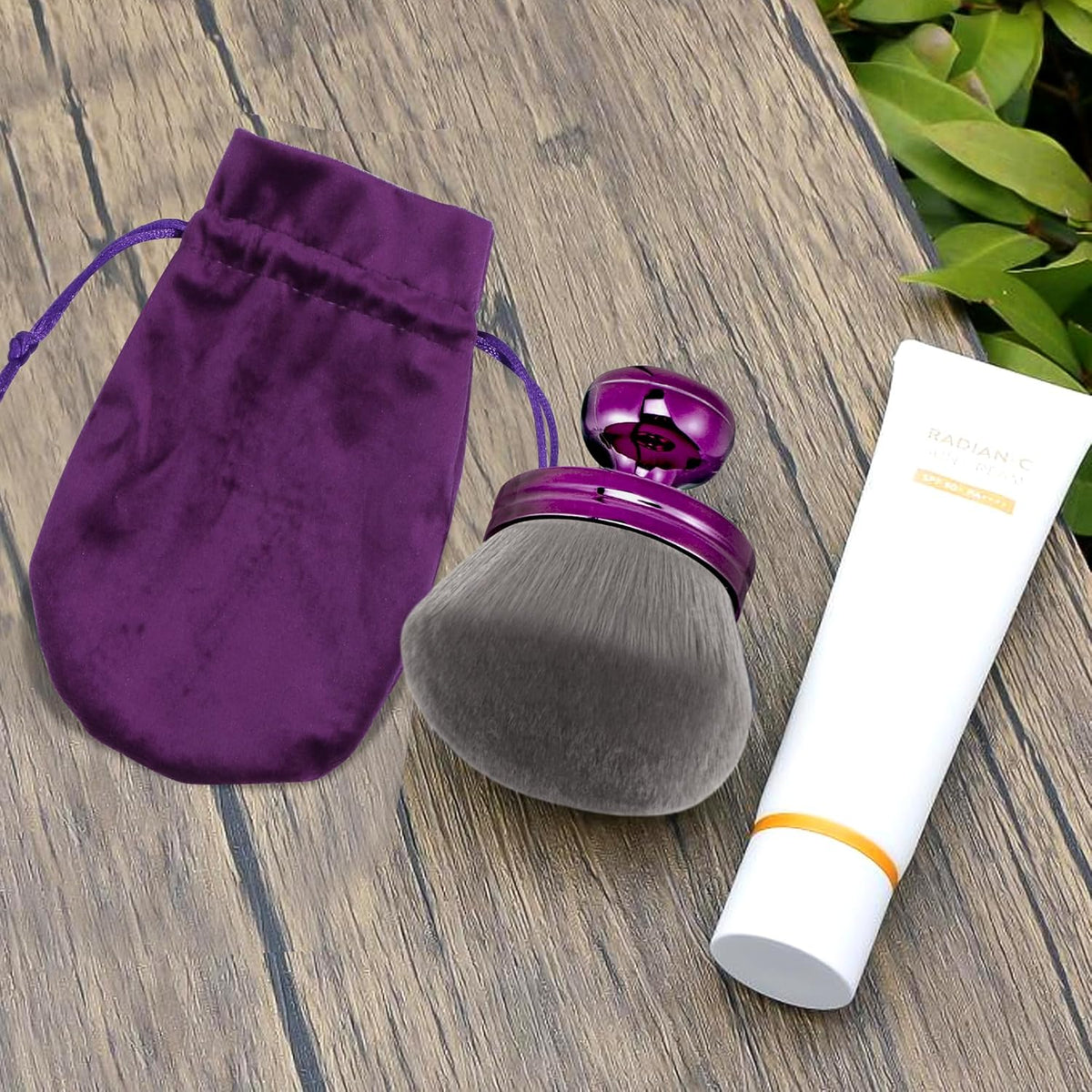 Flawless Glow Kabuki Body Brush™